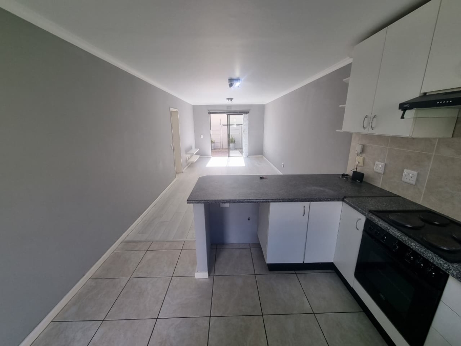 1 Bedroom Property for Sale in Royal Ascot Western Cape